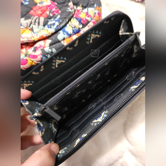 EUC Vera Bradley Carson Shoulder Crossbody Bag And RFID Georgia Wallet - Picture 2 of 8